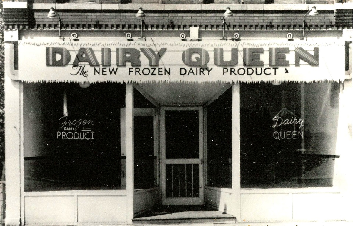 424122-1-worlds-first-dairy-queen-d18c4047-1920w.jpg